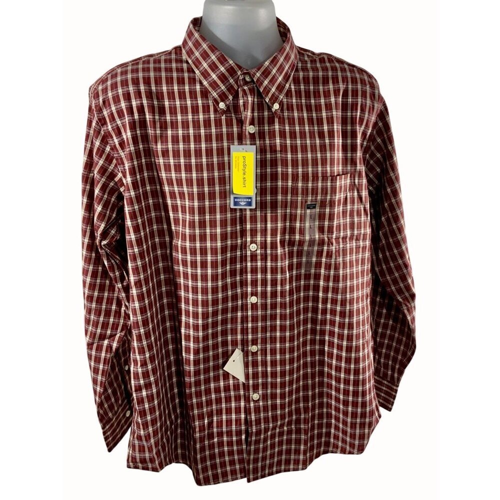 Dockers Classic Fit Burgundy Plaid Long Sleeve Button Down Shirt Size Large NEW